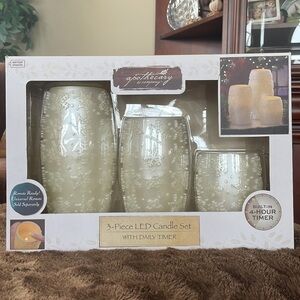 Brand New Apothecary & Company 3-Piece LED Snowflake Candle Set w/ Daily Timer